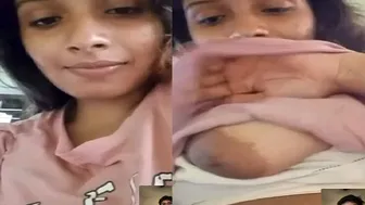Kerala GF Showing Her Boobs Live On Video Call For Him