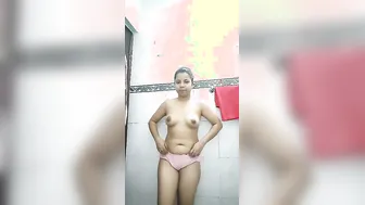 Horny GF Fingering Herself Naked In The Bathroom Alone