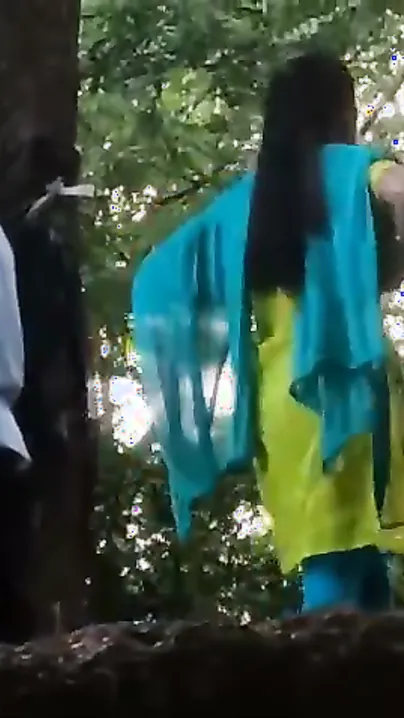 Desi Lovers Fucking Standing Up In Hidden Outdoor Amateur Clip