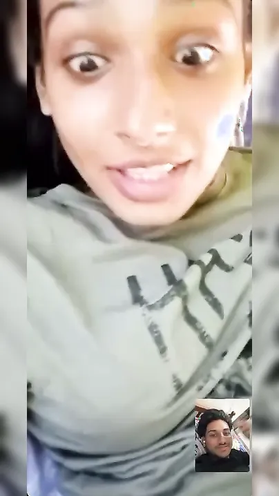 Horny Kerala Girl Flashing Her Big Tits During Late Night Call