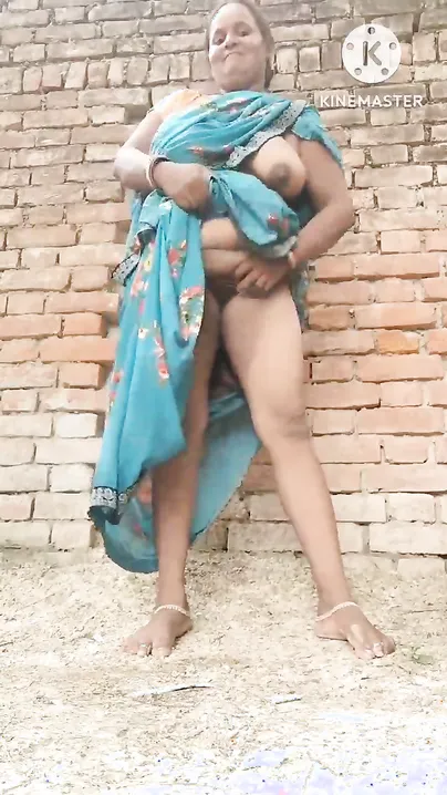 Village Bhabhi With Huge Boobs Getting Railed Outside Hard