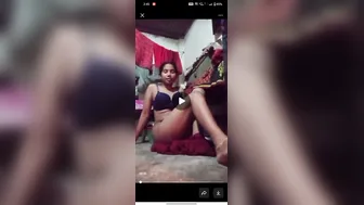 Bengali Village Gf Spreading Wide Open In Leaked Homemade Mms