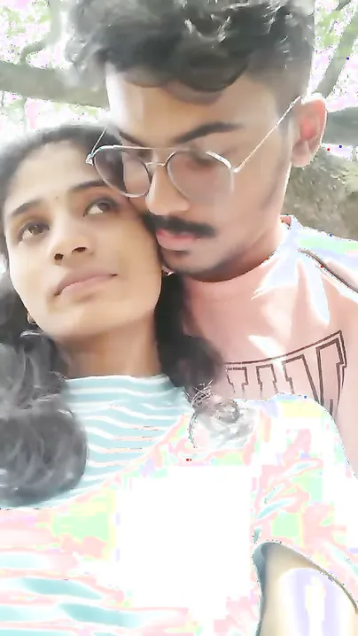 Kerala Lovers Making Out And Fucking Outdoors In Secret Spot