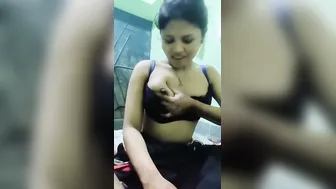 Married Bhabi Sucking Him Off Before Getting Fucked At Home