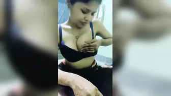 Married Bhabi Sucking Him Off Before Getting Fucked At Home