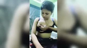 Married Bhabi Sucking Him Off Before Getting Fucked At Home