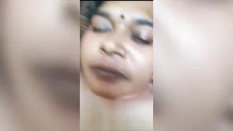Village Aunty Cheating With My Friend While Husband Works
