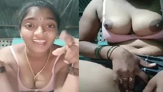 Village Girl Using Carrot To Fuck Herself In Leaked Video