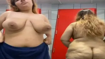 Thick GF Spreading Her Big Ass Showing Everything Off