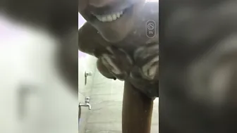 Slim GF Bathing Naked Recording Herself For Her Boyfriend