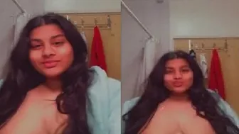 Chubby GF Flashing Big Natural Boobs In Homemade Footage