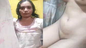 Slim Bhabhi Getting Naked For Camera In Private Leaked Footage