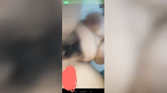 Desi Babe Flashing Her Huge Natural Melons In Leaked Footage