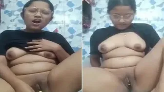 GF Fingering Herself And Moaning In Leaked Private Mms