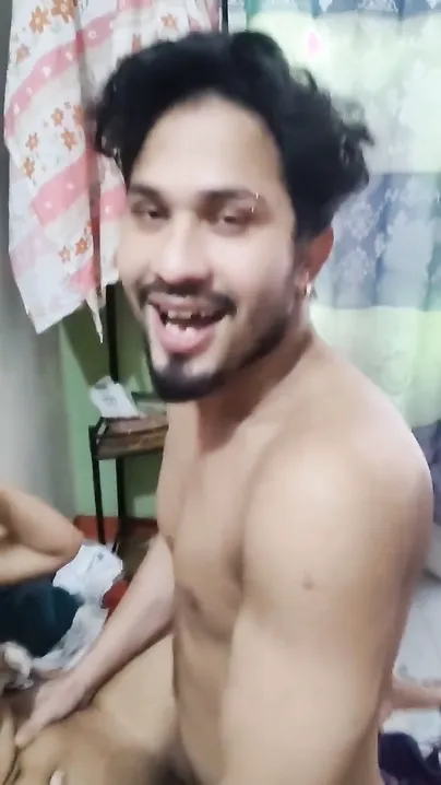My GF And Her Friend Having Threesome In Leaked Video