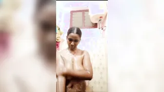 Bhabhi Bathing Naked Showing Everything For Her Secret Lover