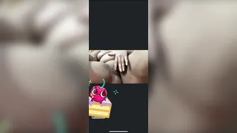 Busty Desi Slut Fingering Her Wet Pussy In Viral Homemade Clip