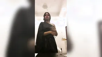 Desi Babe Slowly Removing Her Saree Revealing Tits In Mirror