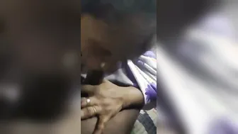 Mature Bhabhi Lifting Her Saree Showing Big Boobs Private Clip
