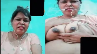 Horny Aunty Stripping Naked During Video Call Getting Dirty