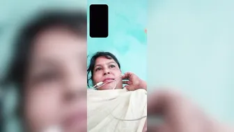 Horny Aunty Stripping Naked During Video Call Getting Dirty