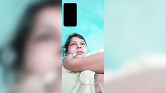 Horny Aunty Stripping Naked During Video Call Getting Dirty