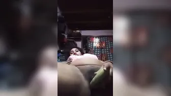 Milf Spreading Her Ass And Showing Pussy In Bedroom Video