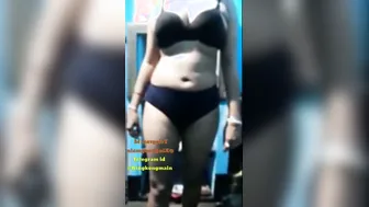 Sexy GF Stripping Completely Naked Showing Everything