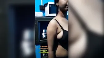 Sexy GF Stripping Completely Naked Showing Everything