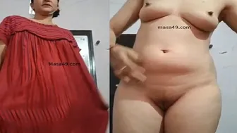 Aunty Changing Clothes Showing Her Long Nipples On Hidden Cam