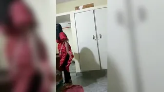 My Sexy Gf Bathing Naked In Bathroom Caught On Camera Leaked