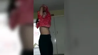 My Sexy Gf Bathing Naked In Bathroom Caught On Camera Leaked