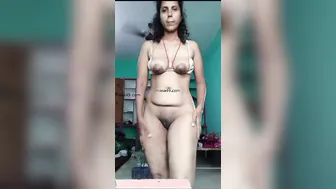 Aunty With Saggy Tits Stripping Naked Teasing Before Sex