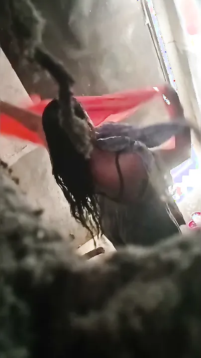 Bhabhi Bathing Naked Caught On Hidden Camera Looking So Hot