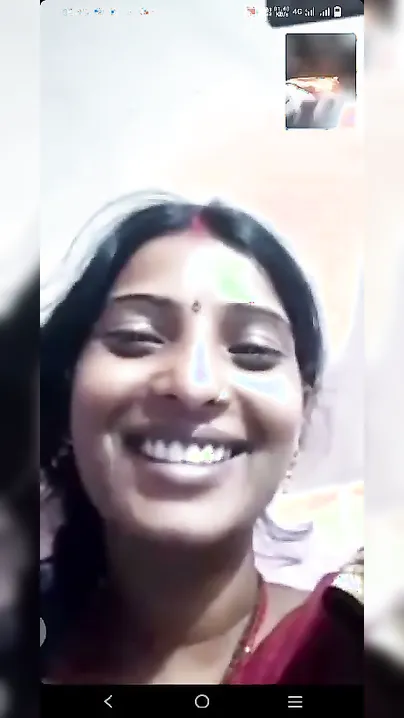 Bhabhi Revealing Heavy Boobs During Late Night Video Session