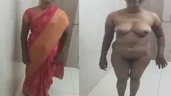 Mature Bhabhi Riding Me Hard After Giving Sloppy Blowjob Leaked