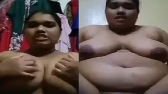 Busty Aunty Spreading Wide And Fingering Her Dripping Wet Pussy