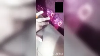 Desi Girl Fingering Her Wet Pussy Live Streaming From Bedroom