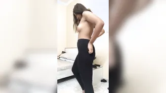 Sexy Babe Spreading Her Tight Ass Showing Pink Hole To Camera