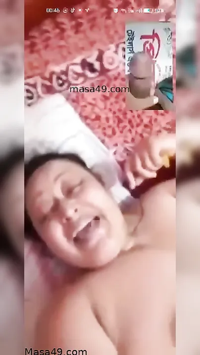 Busty Aunty Getting Me Hard During Our Late Night Video Call