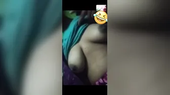 Desi GF Moaning Loud During Late Night Video Call Sex