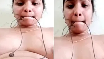 Bhabhi Going Topless On Camera Teasing Her Secret Boyfriend