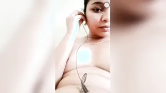 Bhabhi Going Topless On Camera Teasing Her Secret Boyfriend