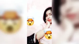 Young Camgirl Stripping Naked Chatting Dirty For Paying Viewers