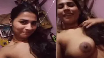 Indian Babe Showing Off Her Big Boobs In Nude Selfie Video