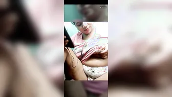 Desi Aunty Touching Herself On Video Call Getting Wild Online