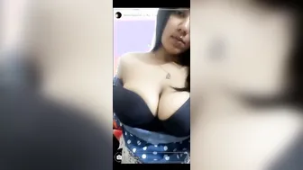 Chubby GF Pressing Her Tits In Private Selfie Clip