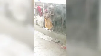 Desi Bhabhi Bathing Naked Outdoors Changing Caught On Camera