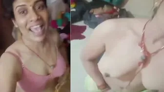 Tamil Aunty Exposing Herself In Private Selfie Mms Gone Viral