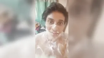 Tamil Aunty Exposing Herself In Private Selfie Mms Gone Viral